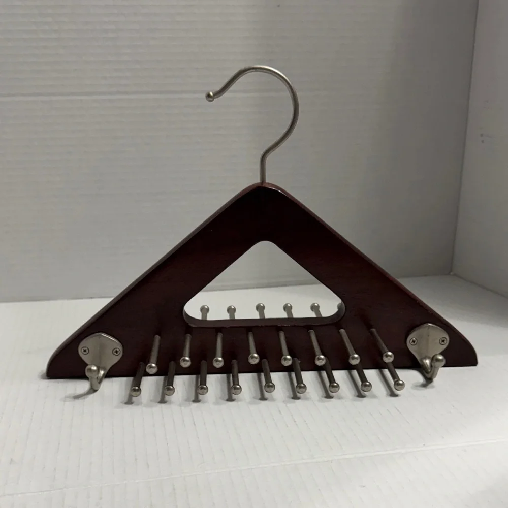 Wooden Tie Hanger with Metal Hooks